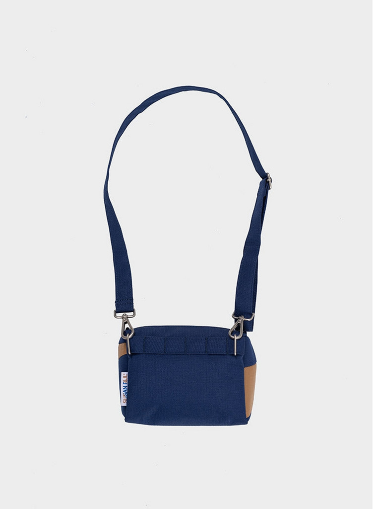 The New Bum Bag 詳細画像 Navy & Camel 3